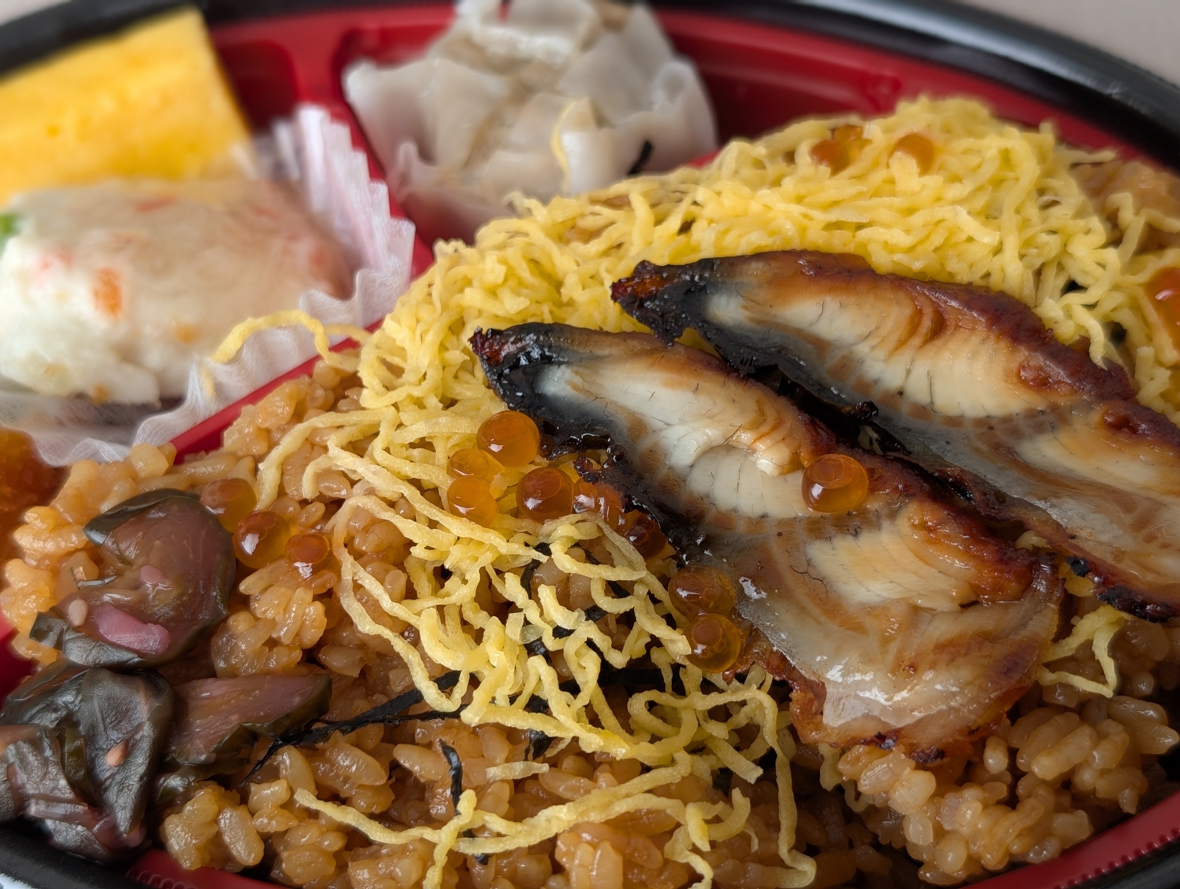 スーパーで買ったお弁当