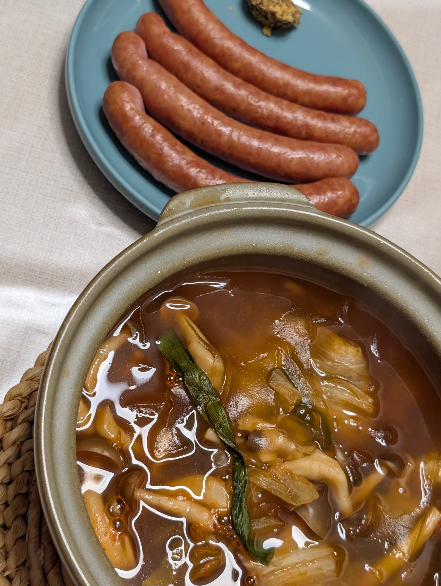 麻辣タンミョンとチョリソの夕食
