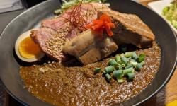 Featured image of post 【8月2日の写真日記】YASSカレー、アヒルだらけの噴水、LuckyFes用のポンチョ