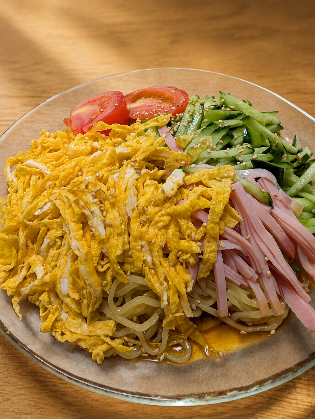 錦糸卵が大盛りの冷やし中華