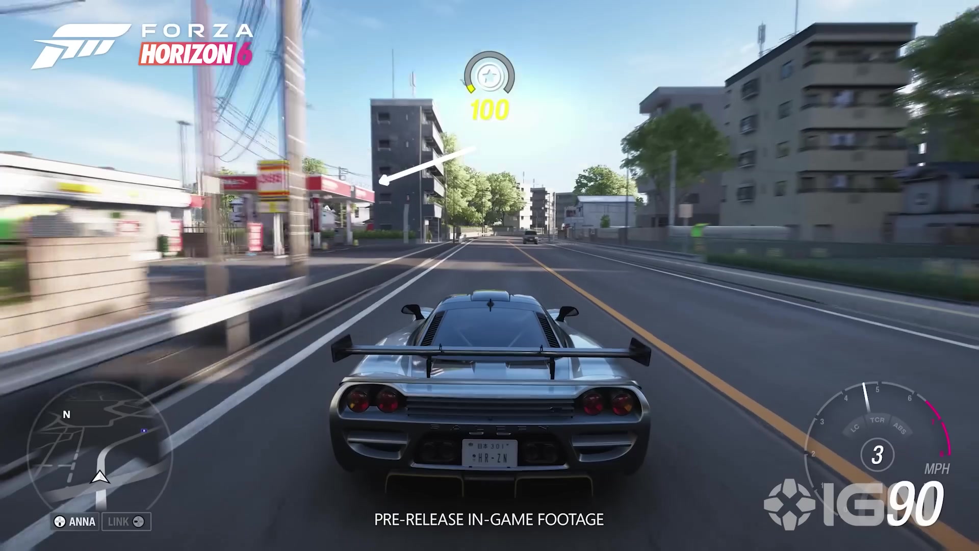 FH3以来の復活となるガソリンスタンド。日本の街並みに馴染む